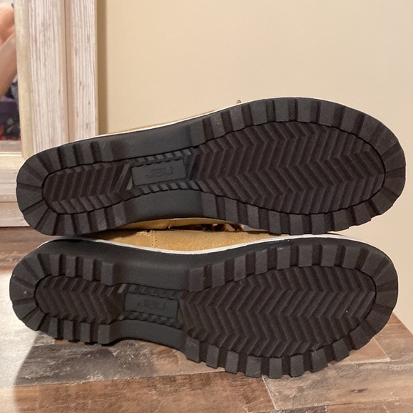 JBU Shoes Nwt Jbu By Jambi Blue Creek Hiking Bootie 9 Poshmark